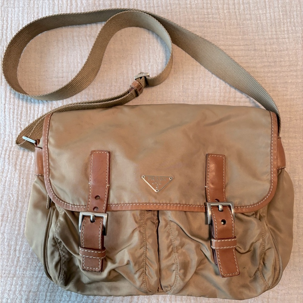 PRADA Messenger NYLON & LEATHER Cross body bag, strap, Beige- Vintage